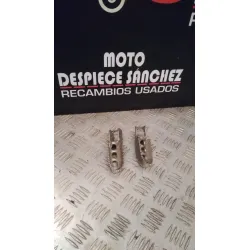 REPOSAPIES DELANTEROS DE...