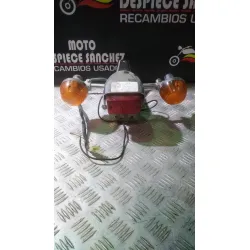 PILOTO TRASERO CON...