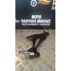 ESTRIBERA TRASERA DERECHA...