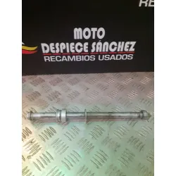 EJE DE RUEDA TRASERA BMW F...