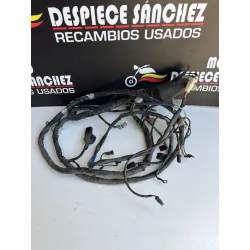 INSTALACIÓN ELÉCTRICA KYMKO...