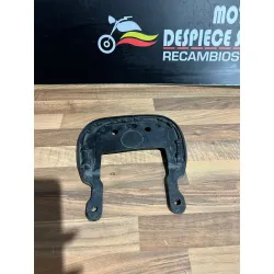 GOMA DEL PILOTO SUZUKI...