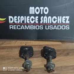 TORRETAS YAMAHA SR 250...