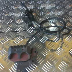 PINZA DELANTERA CON BOMBA...