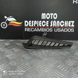 REJILLA DERECHA DE...