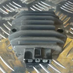 REGULADOR DE CORRIENTE...