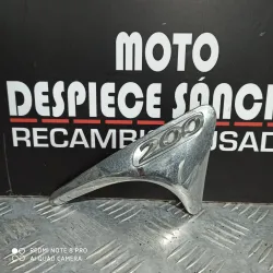 EMBELLECEDOR PIAGGIO X 8...