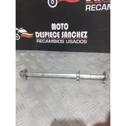 EJE DE RUEDA TRASERA HONDA...