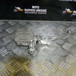 BOMBA DE FRENO DELANTERO...