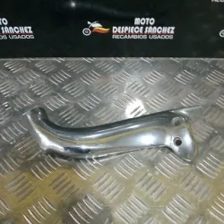 EMBELLECEDOR DERECHO DE...