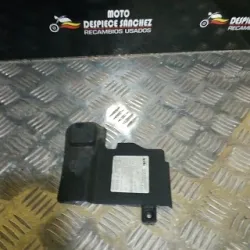 TAPA BATERIA APRILIA COMPAY...