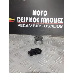 BOMBA DE ENGRASE PIAGGIO X8...