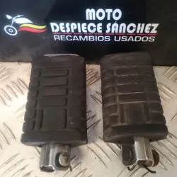 REPOSA PIES DELANTERO...