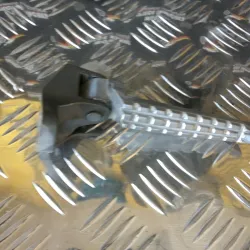 ESTRIBERA TRASERA IZQUIERDA...