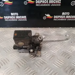BOMBA DE FRENO DELANTERO...