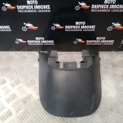 TAPA CENTRAL BAJO ASIENTO...