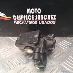 BOMBA DE FRENO DELANTERO...