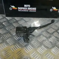 BOMBA DE FRENO DELANTERO...