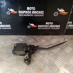 BOMBA DE FRENO DELANTERA...
