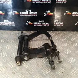 SOPORTE DE MOTOR PIAGGIO...