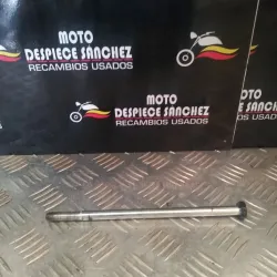 EJE DE RUEDA DELANTERA...