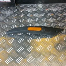 EMBELLECEDOR TRASERO...