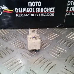 RELE DE LUCES PIAGGIO...