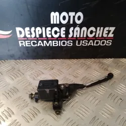 BOMBA DE FRENO DELANTERA...