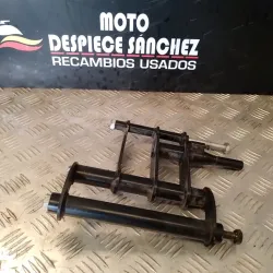 SOPORTE DE MOTOR PIAGGIO...