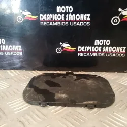 TAPA PORTACASCO  SUZUKI...