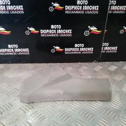 TAPA HORQUILLA DERECHA...