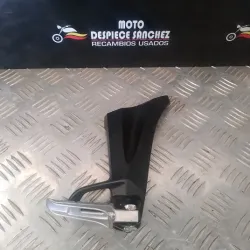 SOPORTE Y REPOSAPIE TRASERO...