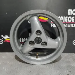LLANTA TRASERA PEUGEOT...