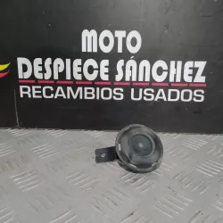 BOCINA YAMAHA DELIGHT 125...