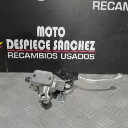 BOMBA DE FRENO DELANTERO...