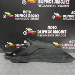 SUELO DERECHO PIAGGIO X7...