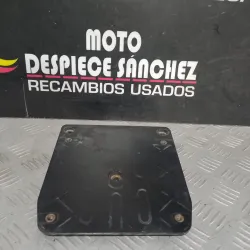 PLACA PORTAMALETAS PIAGGIO...