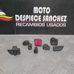 JUEGO DE BOTONERAS PIAGGIO...