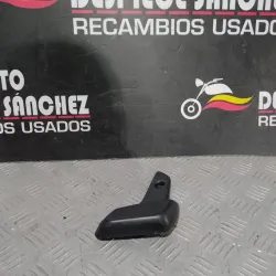 REPOSAPIE TRASERO DERECHO...