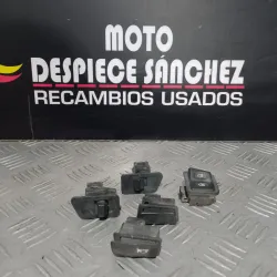 JUEGO DE BOTONERAS  YAMAHA...