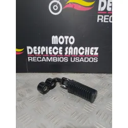 REPOSAPIE DELANTERO...