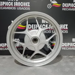 LLANTA TRASERA HONDA SH 125...