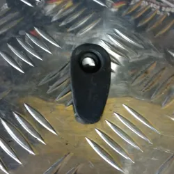 GANCHO CONTRAESCUDO SYN...