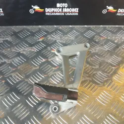 ESTRIBERA TRASERA DERECHA...