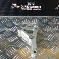 SOPORTE DE MOTOR YAMAHA R6...