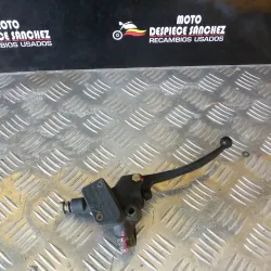 BOMBA DE FRENO DELANTERO...