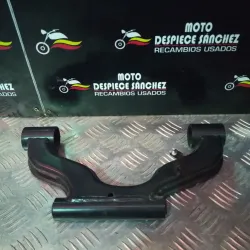 SOPORTE DE MOTOR  YAMAHA X...