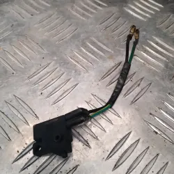 SENSOR DE FREMO DELANTERO...