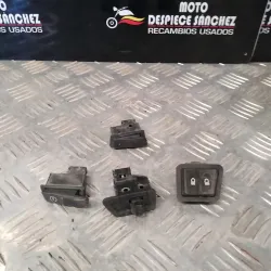 JUEGO DE BOTONERAS SUZUKI...