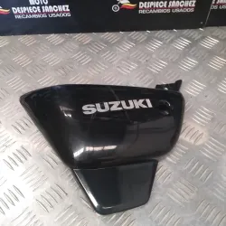 TAPA IZQUIERDA BAJO ASIENTO...